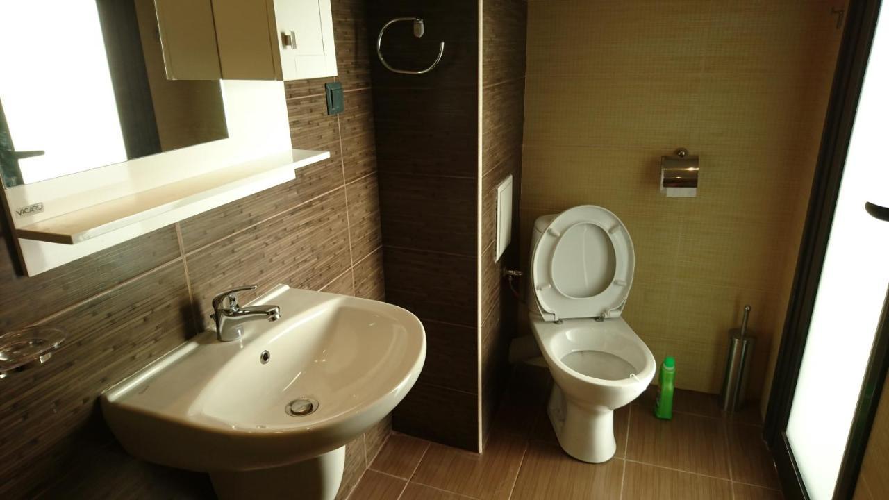 Park Apartments & Rooms Popovi Sandanski Buitenkant foto