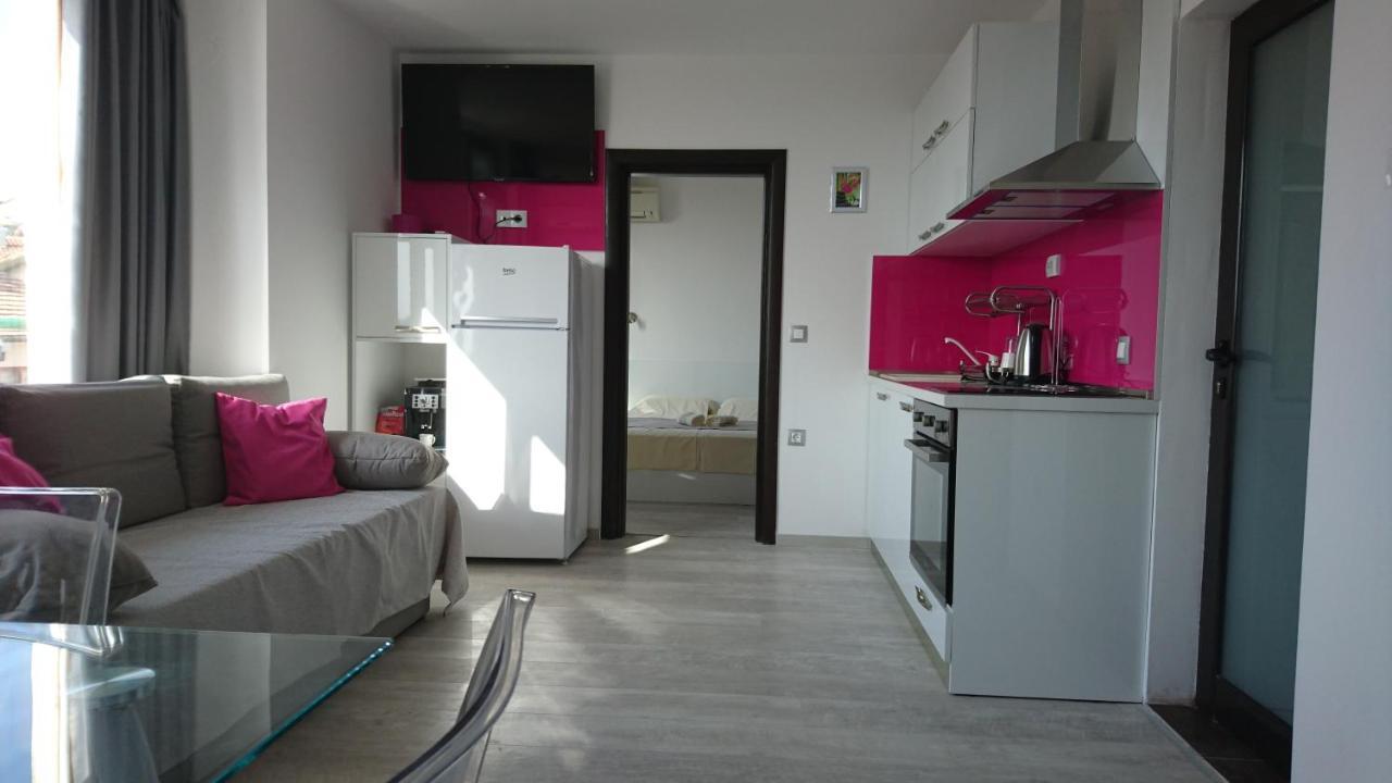 Park Apartments & Rooms Popovi Sandanski Buitenkant foto