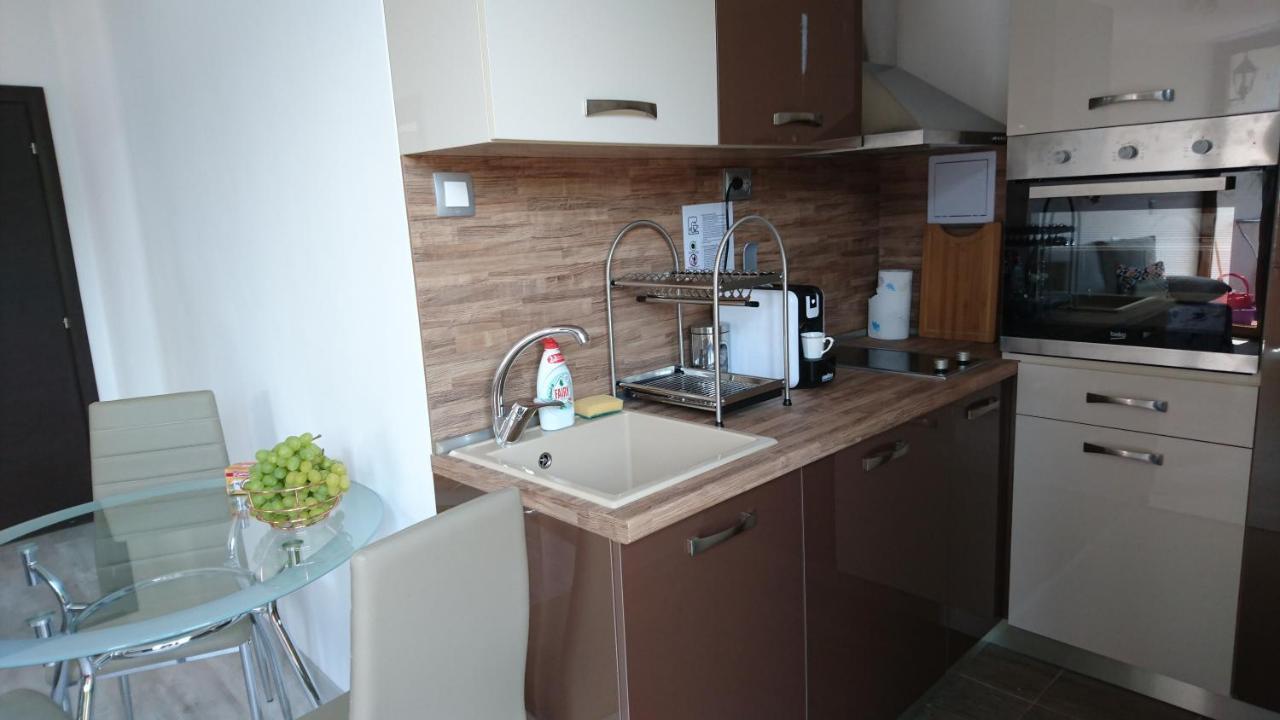 Park Apartments & Rooms Popovi Sandanski Buitenkant foto