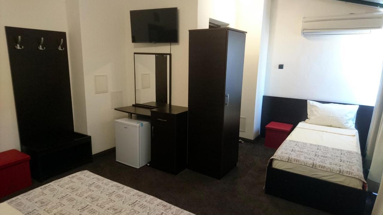 Park Apartments & Rooms Popovi Sandanski Buitenkant foto