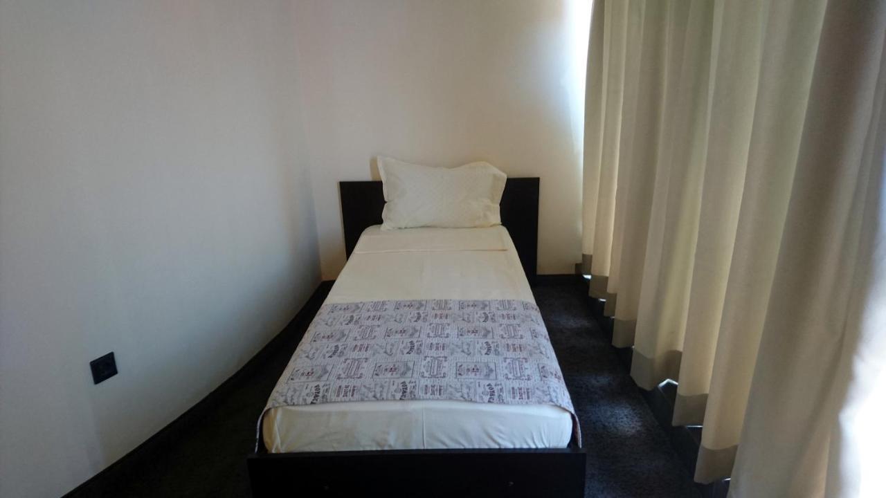 Park Apartments & Rooms Popovi Sandanski Buitenkant foto
