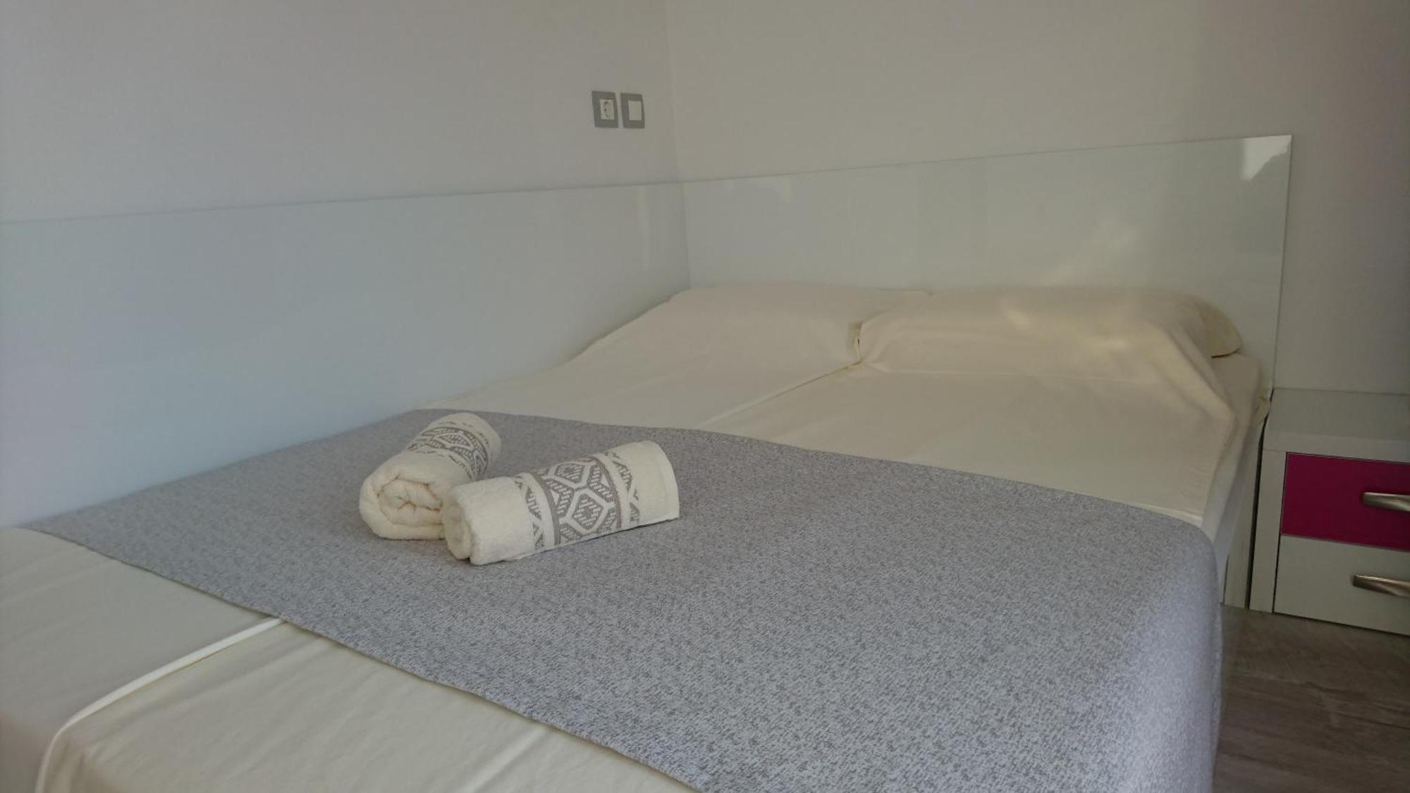 Park Apartments & Rooms Popovi Sandanski Kamer foto